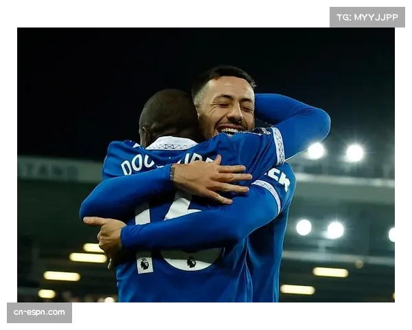 速报：纽卡斯尔联4-0大胜埃弗顿，伊萨克完成帽子戏法